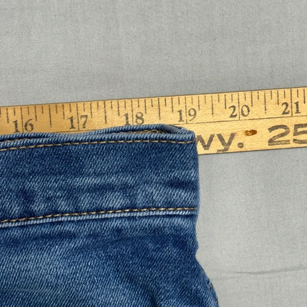 Levis levi 517